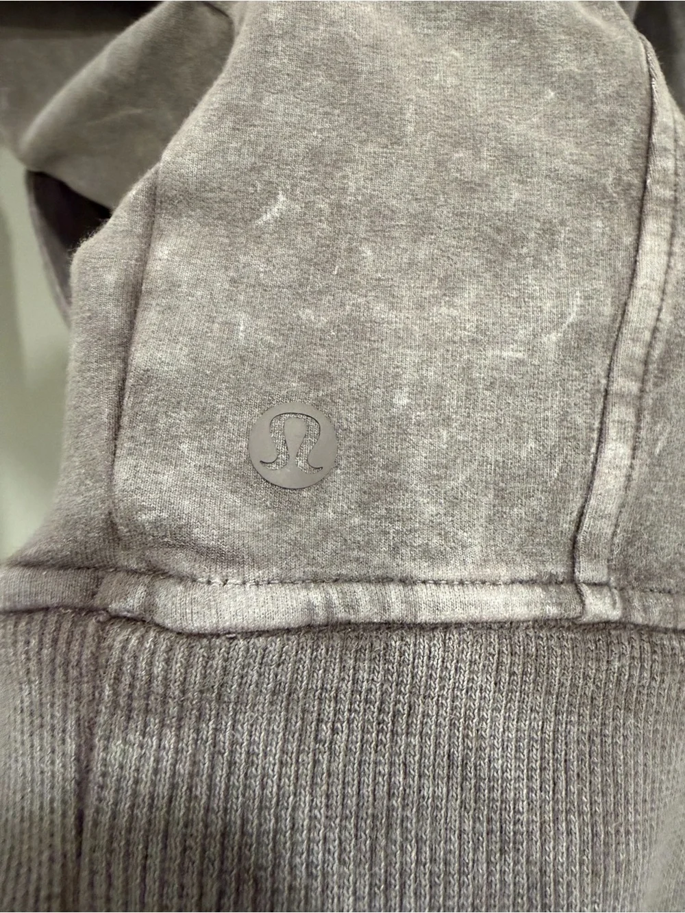 Lululemon Scuba Crew Sweatshirt - Washed Lunar Rock / Size 2
